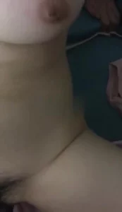 《年轻女教师3》在线